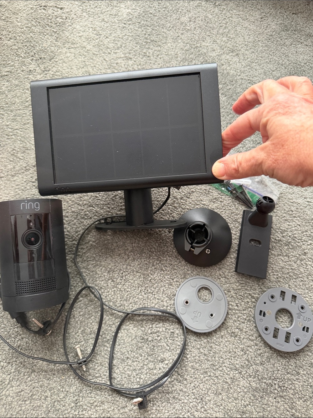 Ring Solar Panel/Ring Stick-up Camera w/battery including Mounting Tools- Black